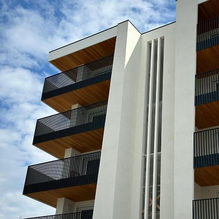 Beach Palace With Small Swimming Pool, Private Beach, Parking Jesolo Extérieur photo
